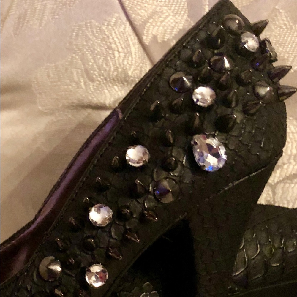 SPIKED/BEJEWELED SNAKESKIN PLATFORM PEEP TOE - Picture 4 of 8
